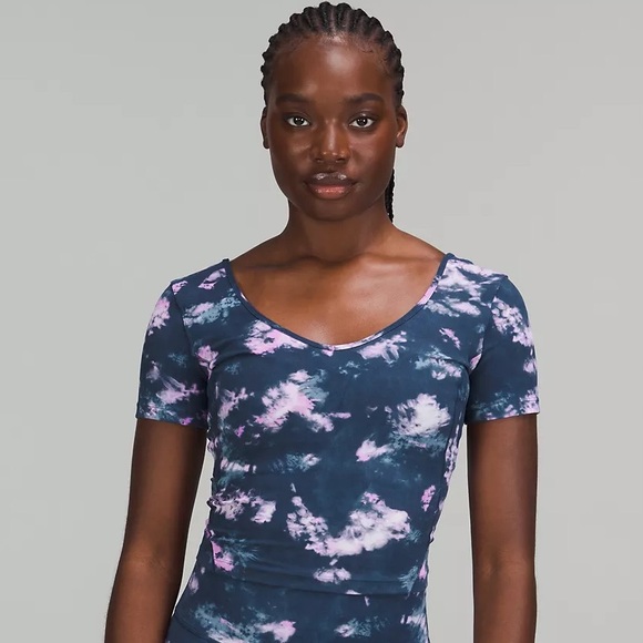 Lululemon Align Cropped Tie Dye T-shirt, size 4 - Picture 2 of 6